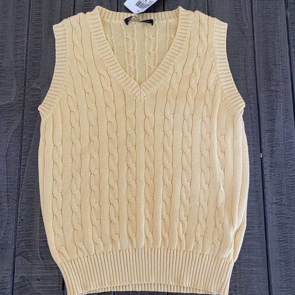NWT Brandy Melville Cable Knit Sweater Vest